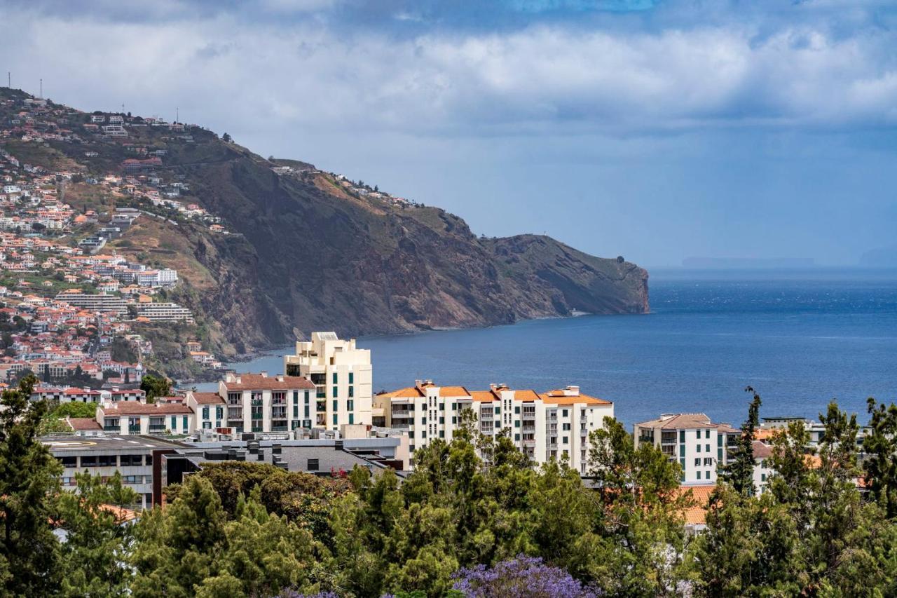 Barreiros III By An Island Apart Funchal  Exterior foto